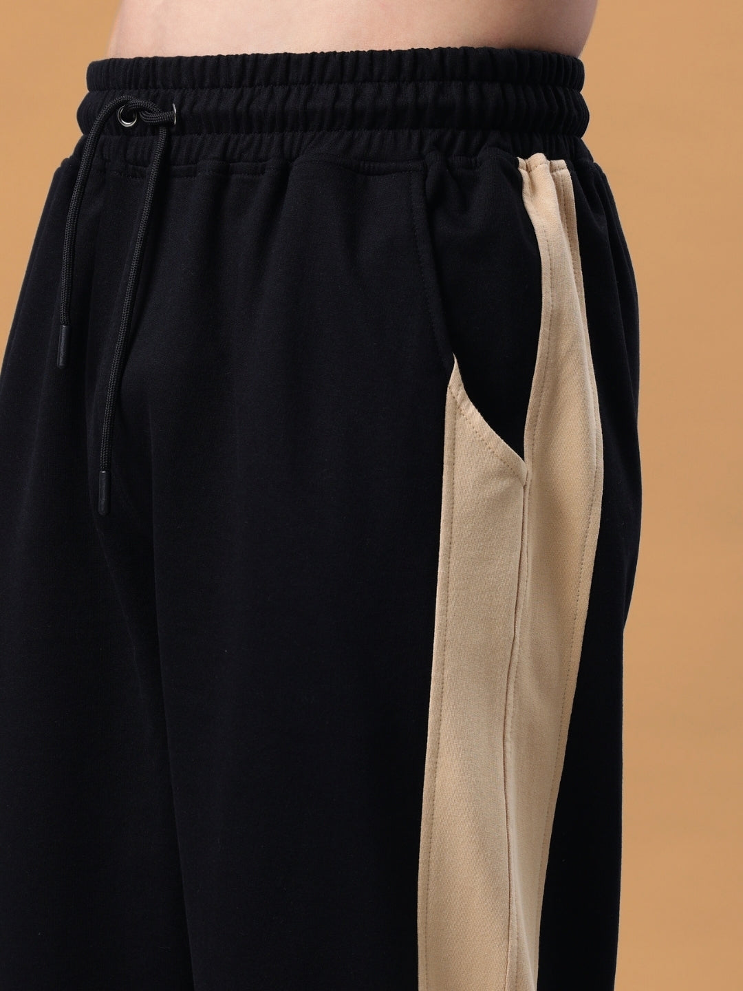 PARADISE SIDE SLIT JOGGERS (BLACK-BEIGE)