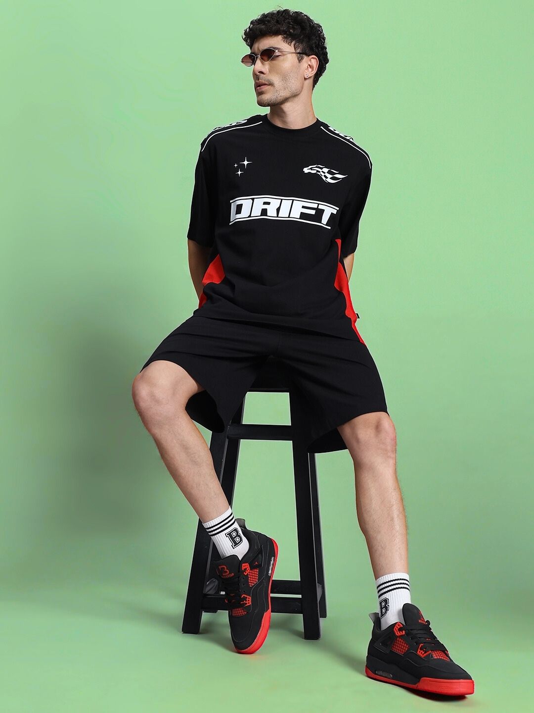 DRIFT REGULAR FIT SHORTS (BLACK)