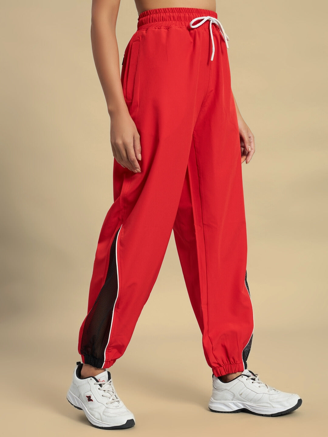 WOMEN'S PLEXUS JOGGERS (RED)