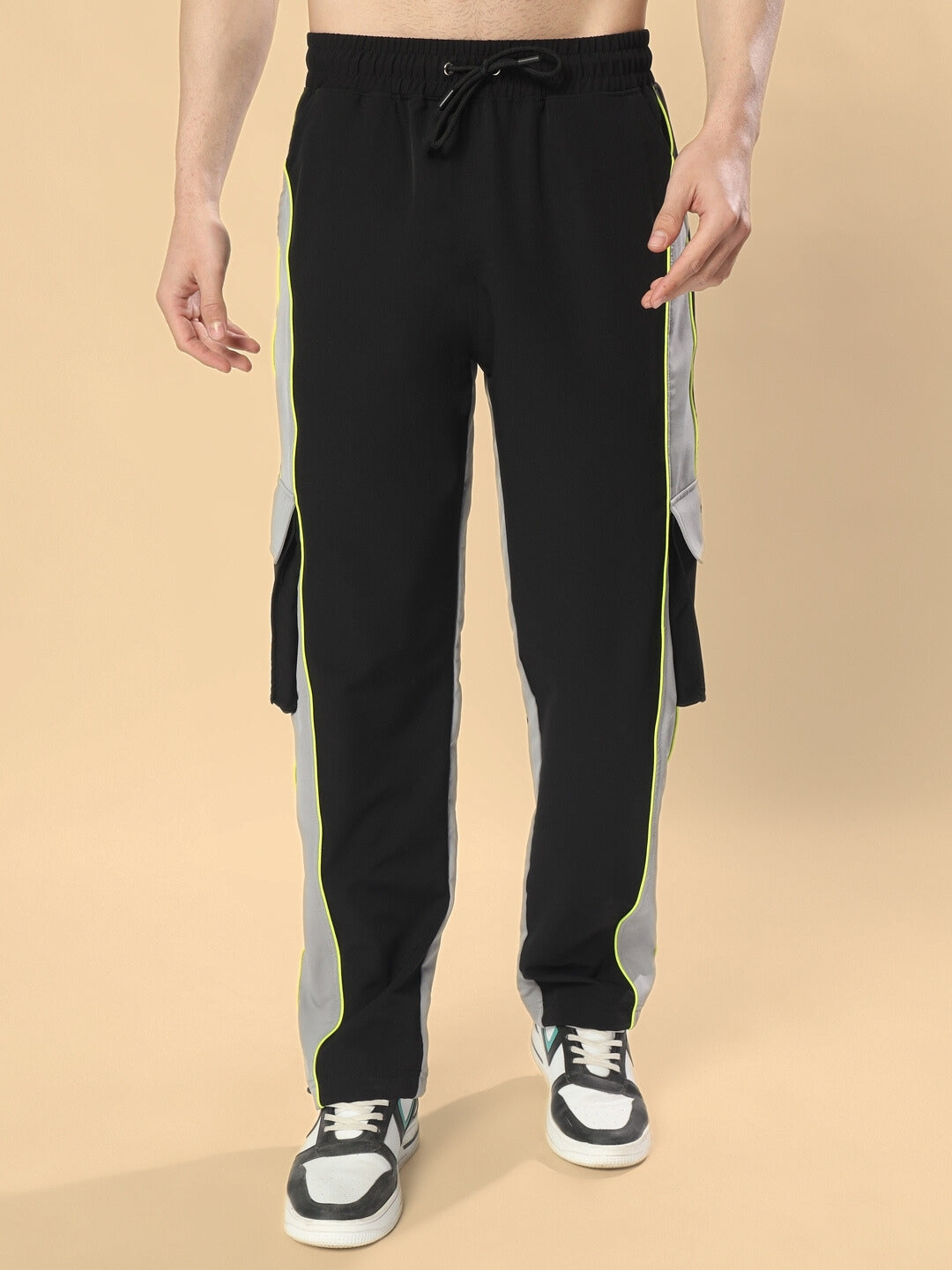 Crazy Relaxed Fit Cargo Pants (Black-Grey)