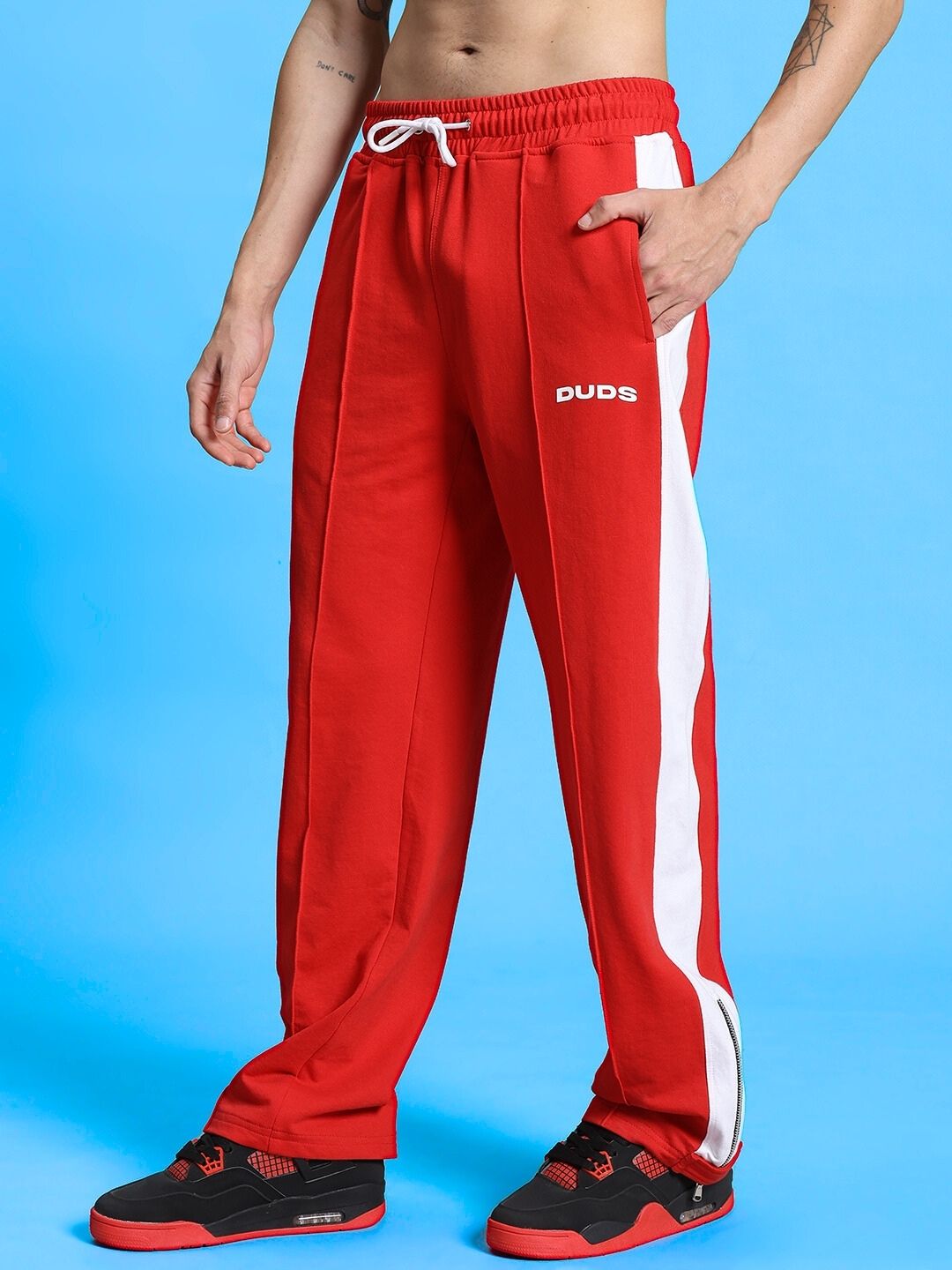 WONDER SLIT ZIPPER JOGGERS (RED-WHITE)