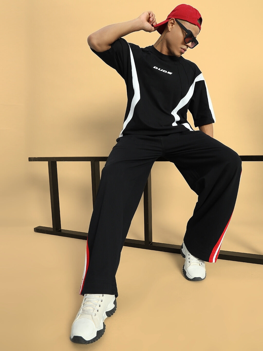 MILANO RELAXED-FIT JOGGERS (BLACK-RED)