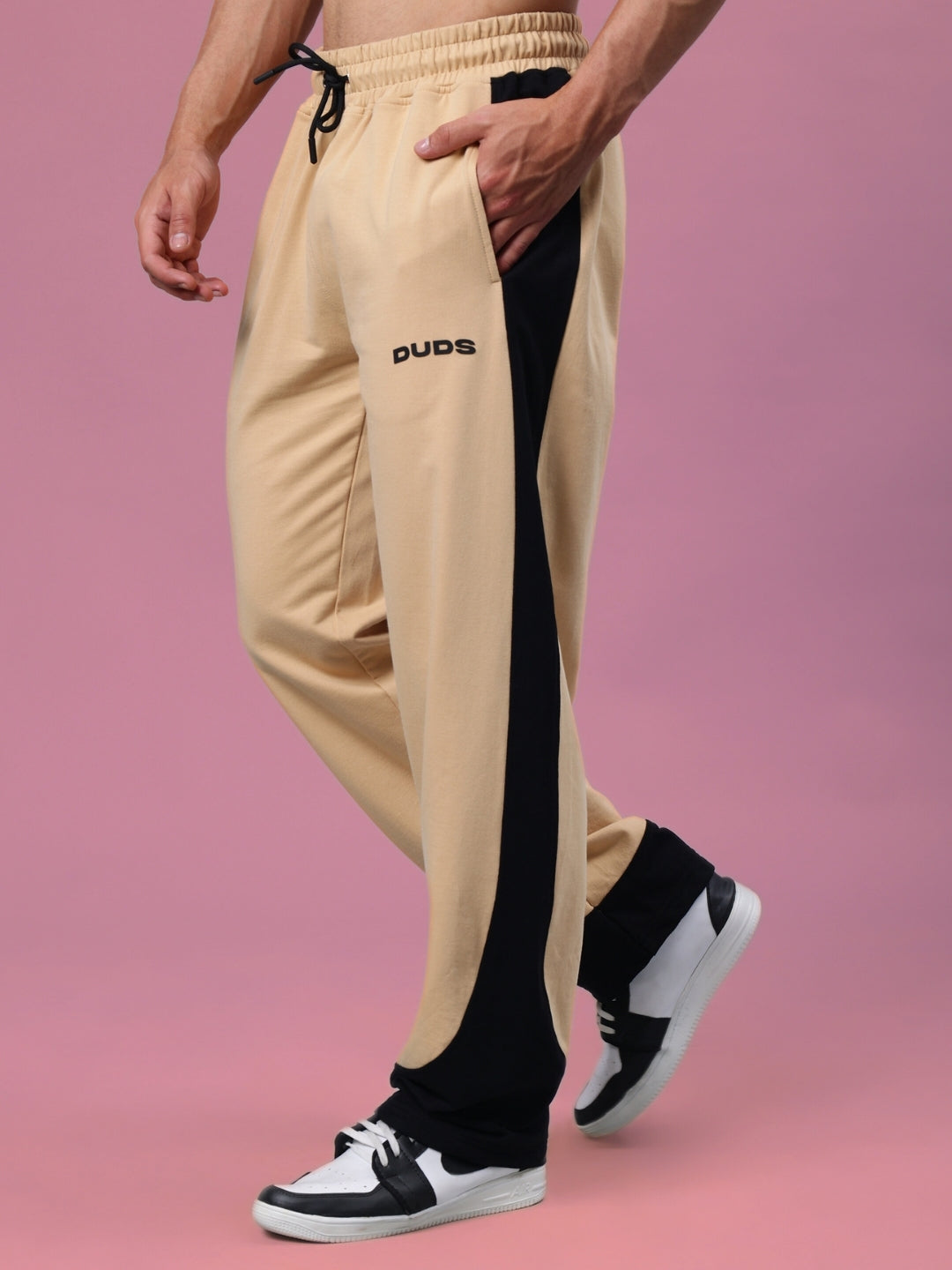 HURTLE BAGGY JOGGERS (BEIGE-BLACK)