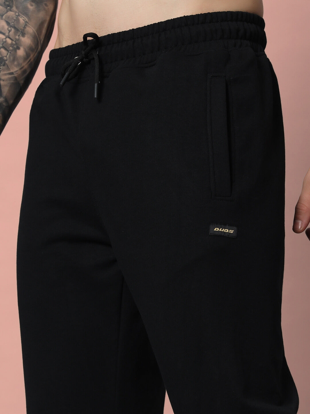 DUDS DRAPE RELAXED FIT JOGGERS (BLACK)