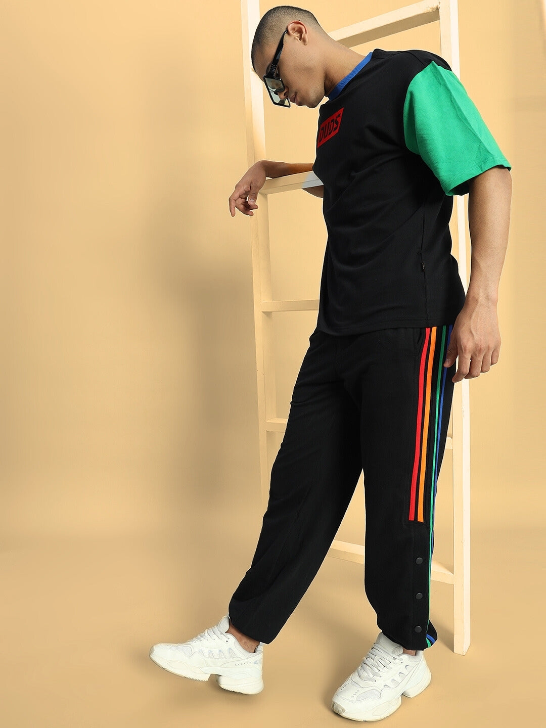 DUDS PRISM COLORFUL STRIPE JOGGERS (BLACK)