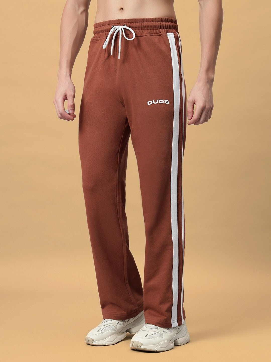 FUTURE ICON 2 STRIPE JOGGER (BROWN)