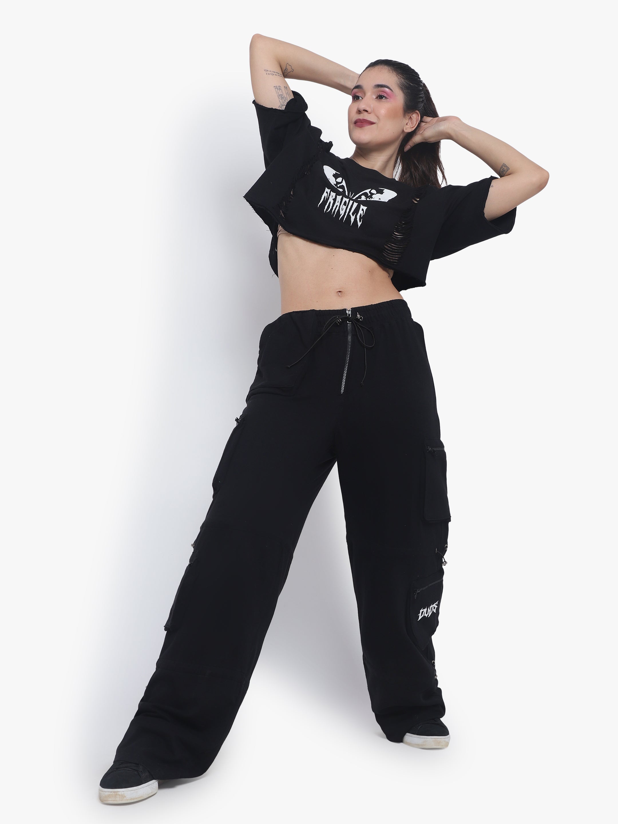 Fragile Oversized Cropped T-Shirts (Black) - Wearduds