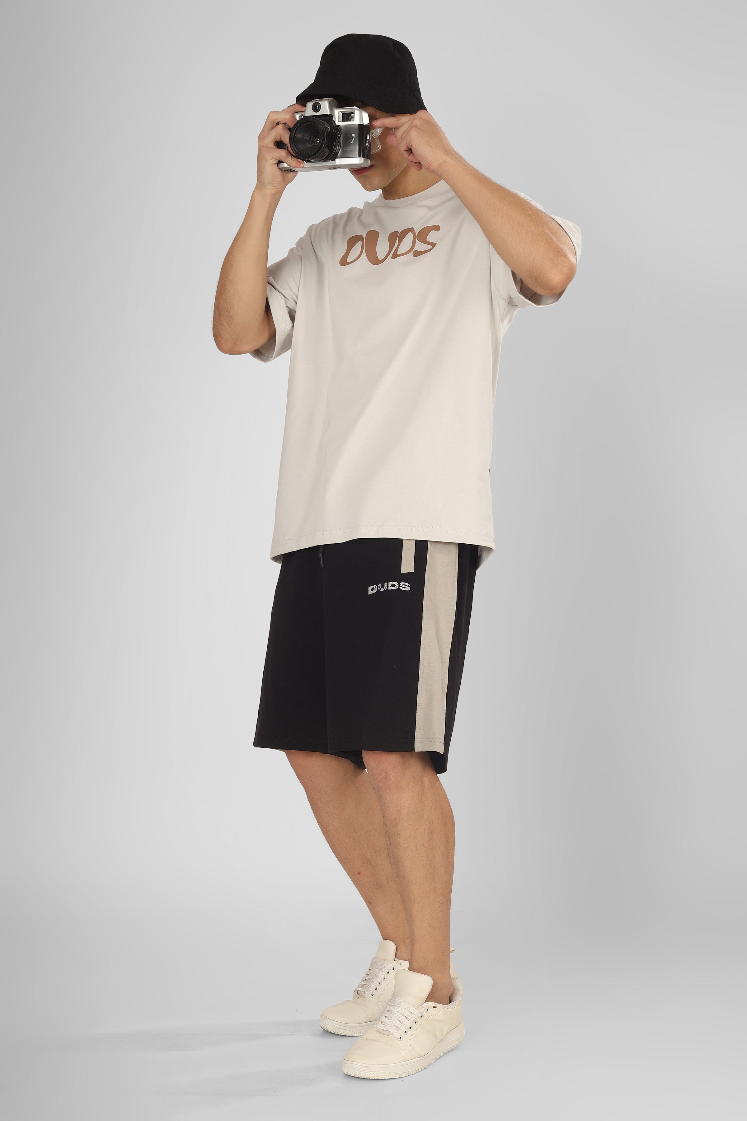 Pluto Contrast Regular Fit Shorts (Black)