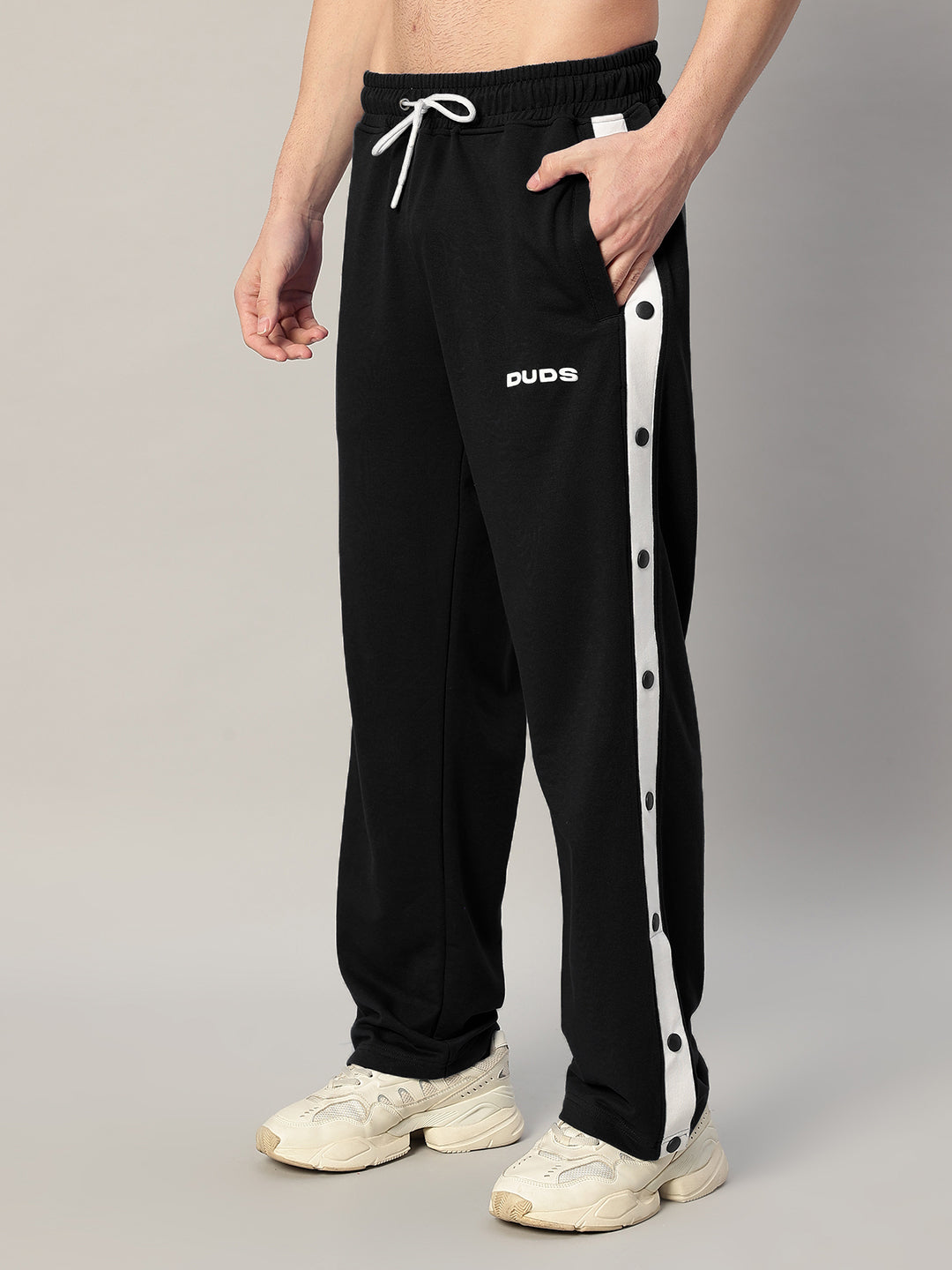 EZEL RELAXED FIT JOGGER (BLACK)