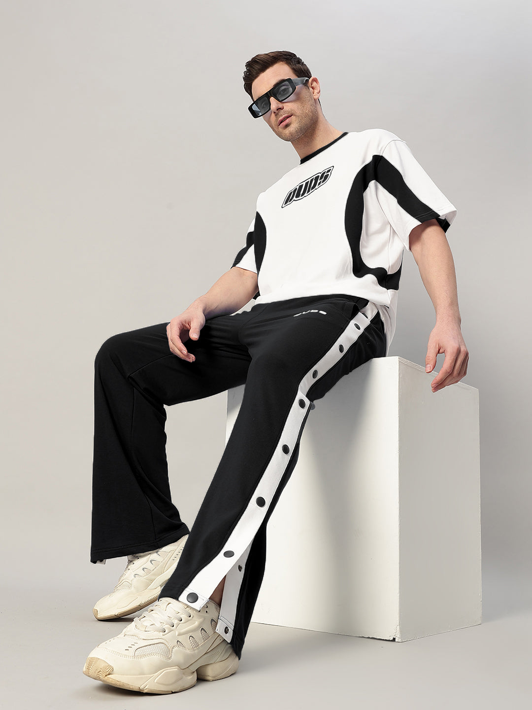 EZEL RELAXED FIT CO-ORD SET (WHITE-BLACK)