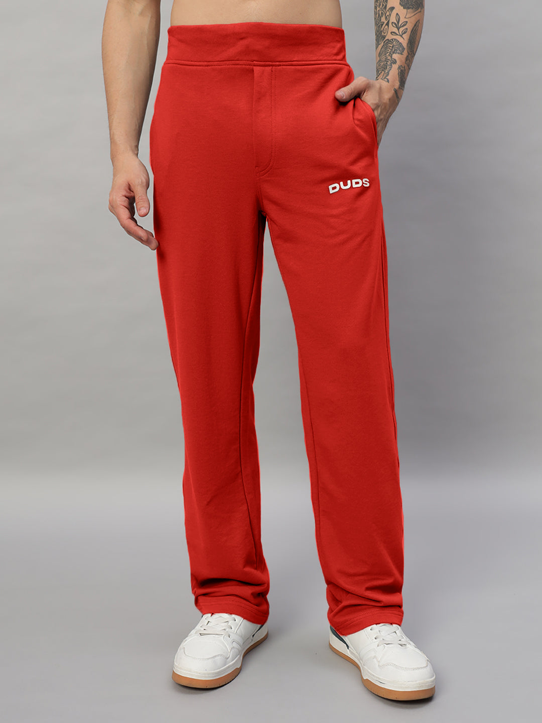 NEW ERA RELAXED FIT JOGGERS (RED)