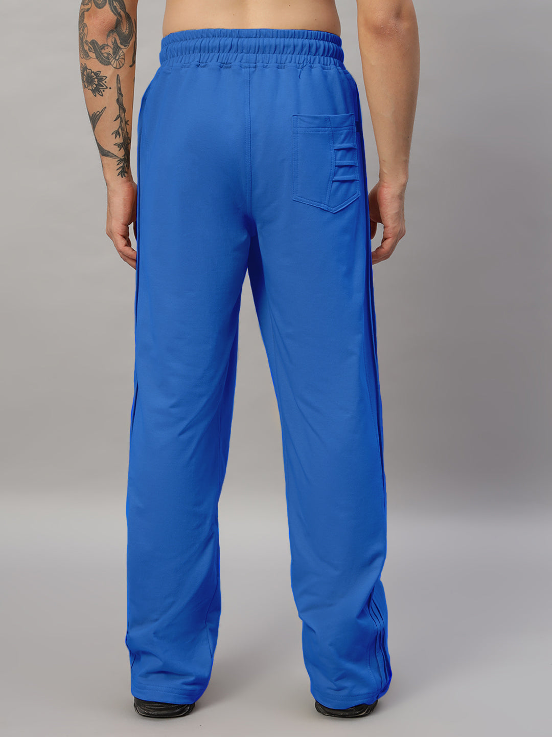 QUANTUM RELAXED-FIT JOGGERS (R BLUE)