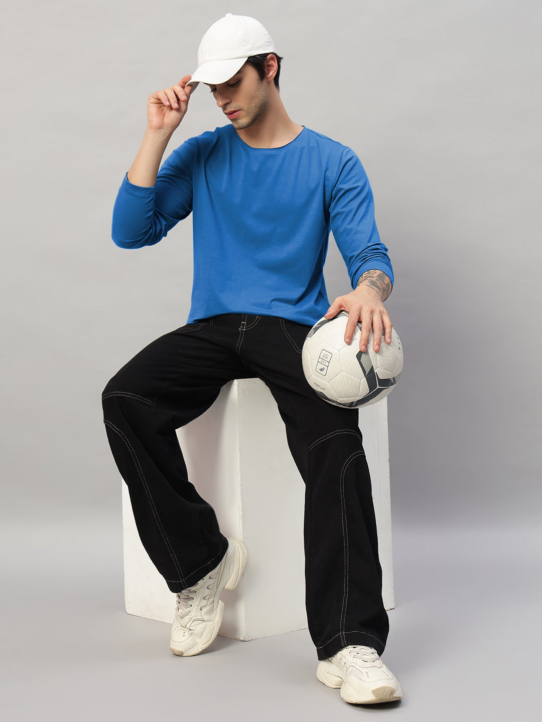 OMNI SLIM FIT SWEATSHIRT (R BLUE)