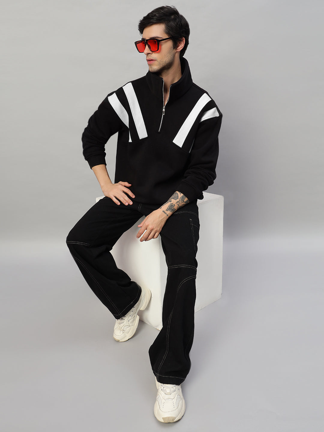 CROSSBAR COLORBLOCK JACKET (BLACK-WHITE)