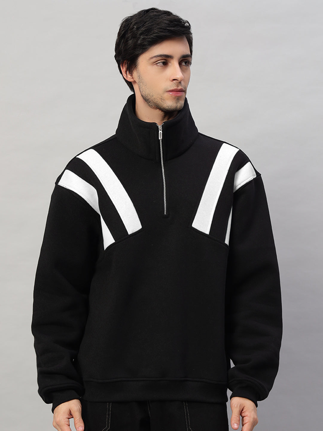 CROSSBAR COLORBLOCK JACKET (BLACK-WHITE)