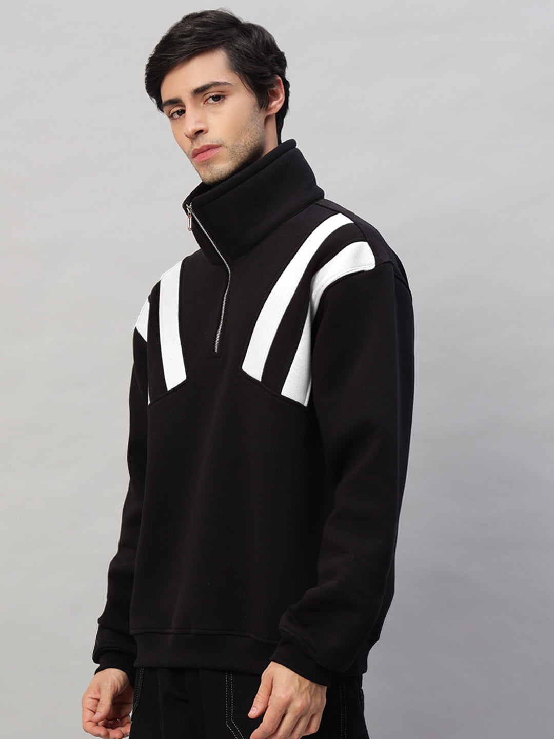 CROSSBAR COLORBLOCK JACKET (BLACK-WHITE)