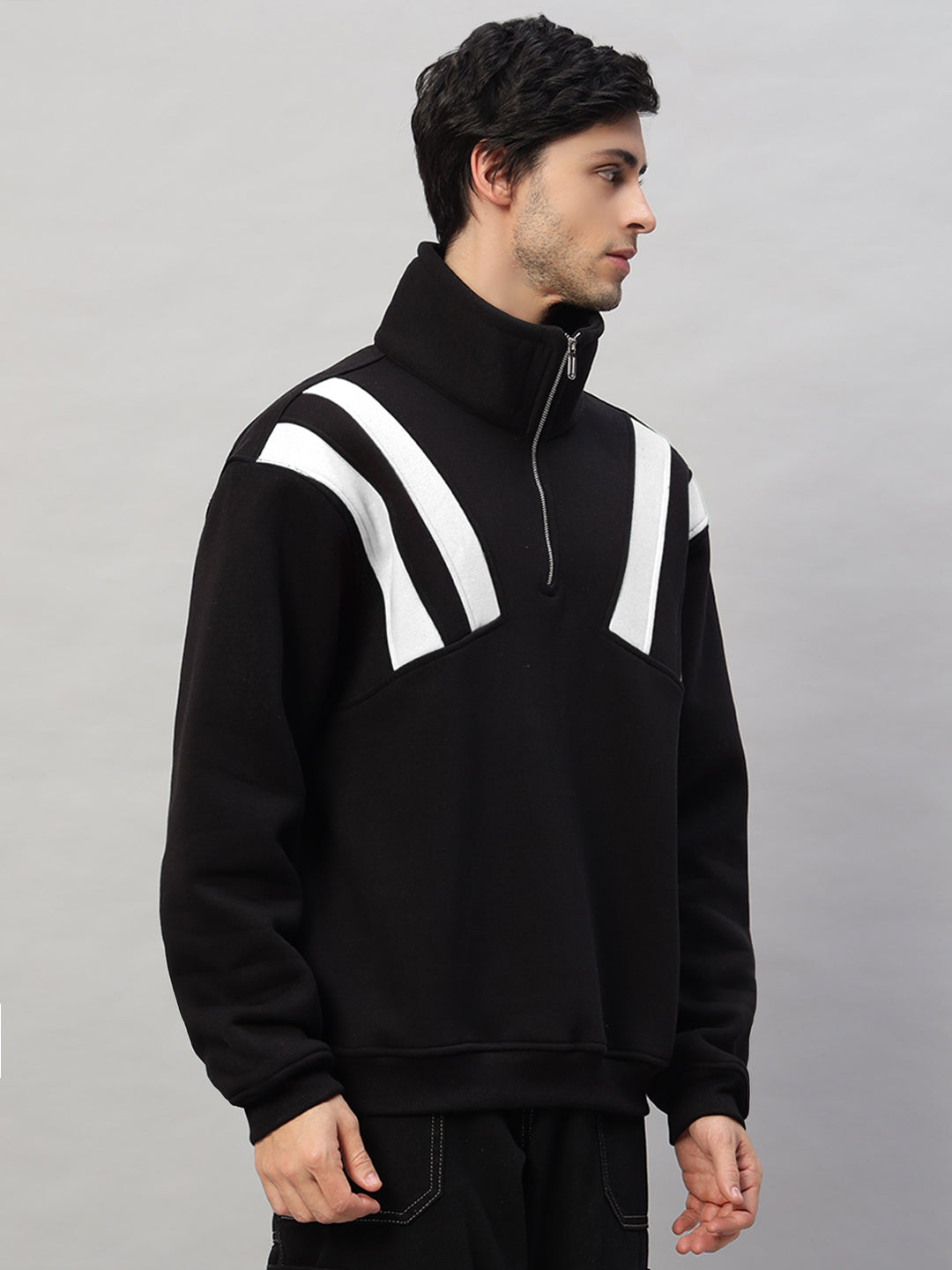 CROSSBAR COLORBLOCK JACKET (BLACK-WHITE)