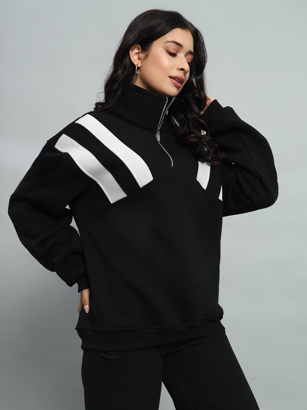 WOMEN CROSSBAR COLORBLOCK JACKET (BLACK-WHITE)