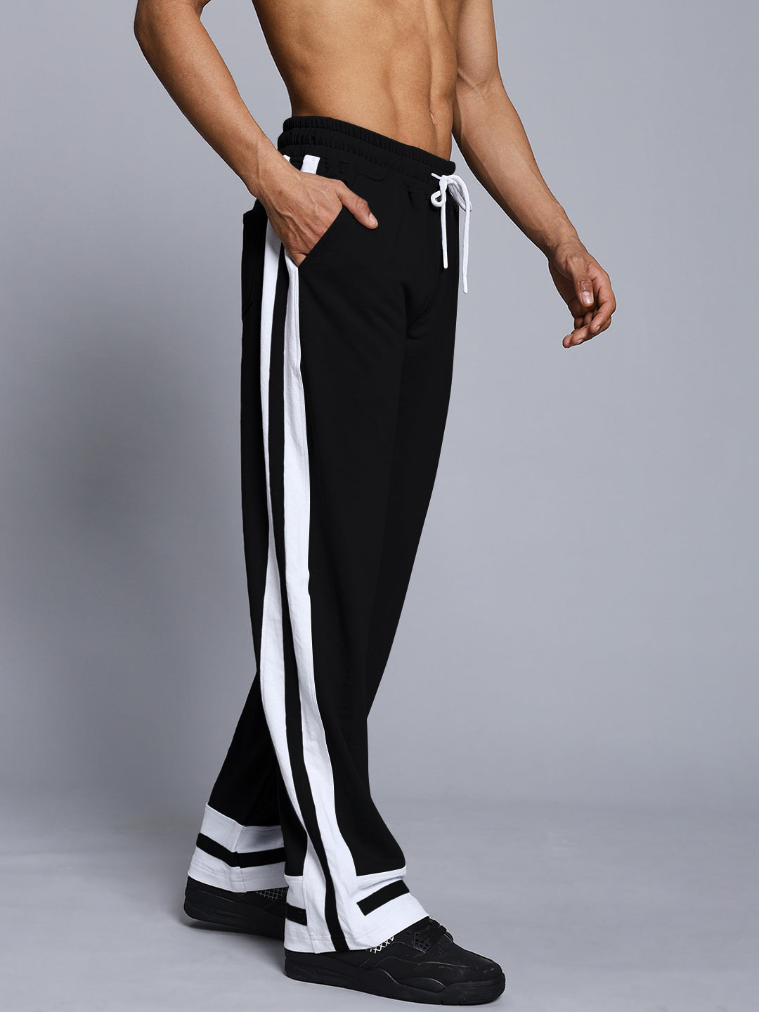 RONNY SIDE STRIPE JOGGER (BLACK-WHITE)