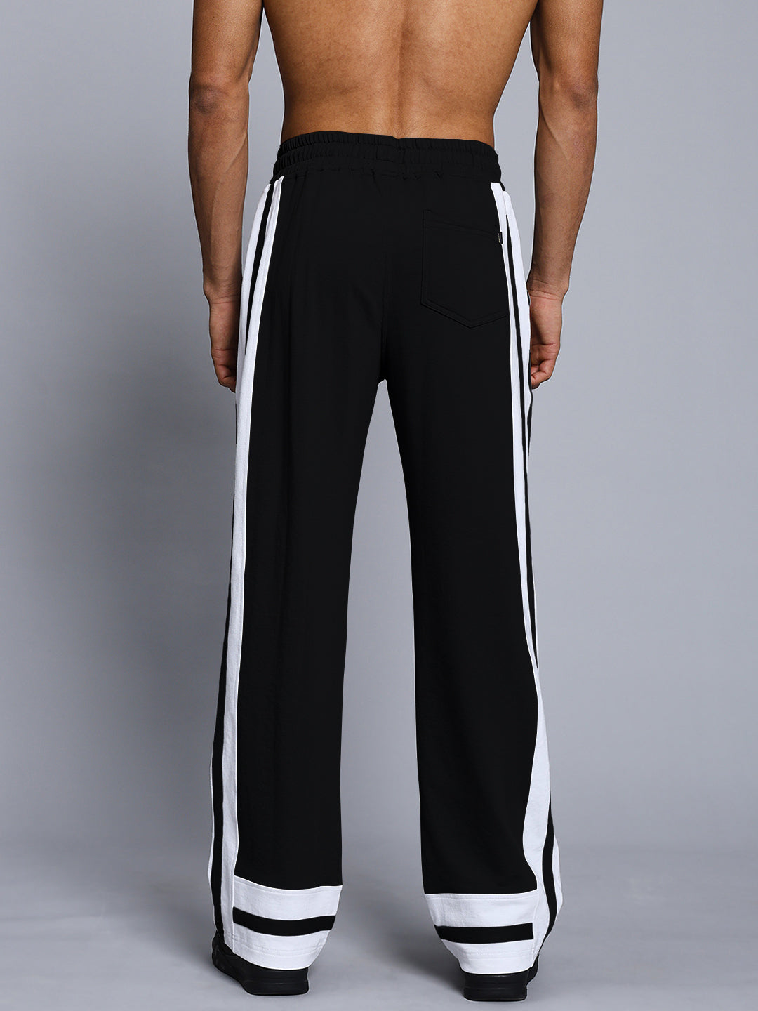 RONNY SIDE STRIPE JOGGER (BLACK-WHITE)