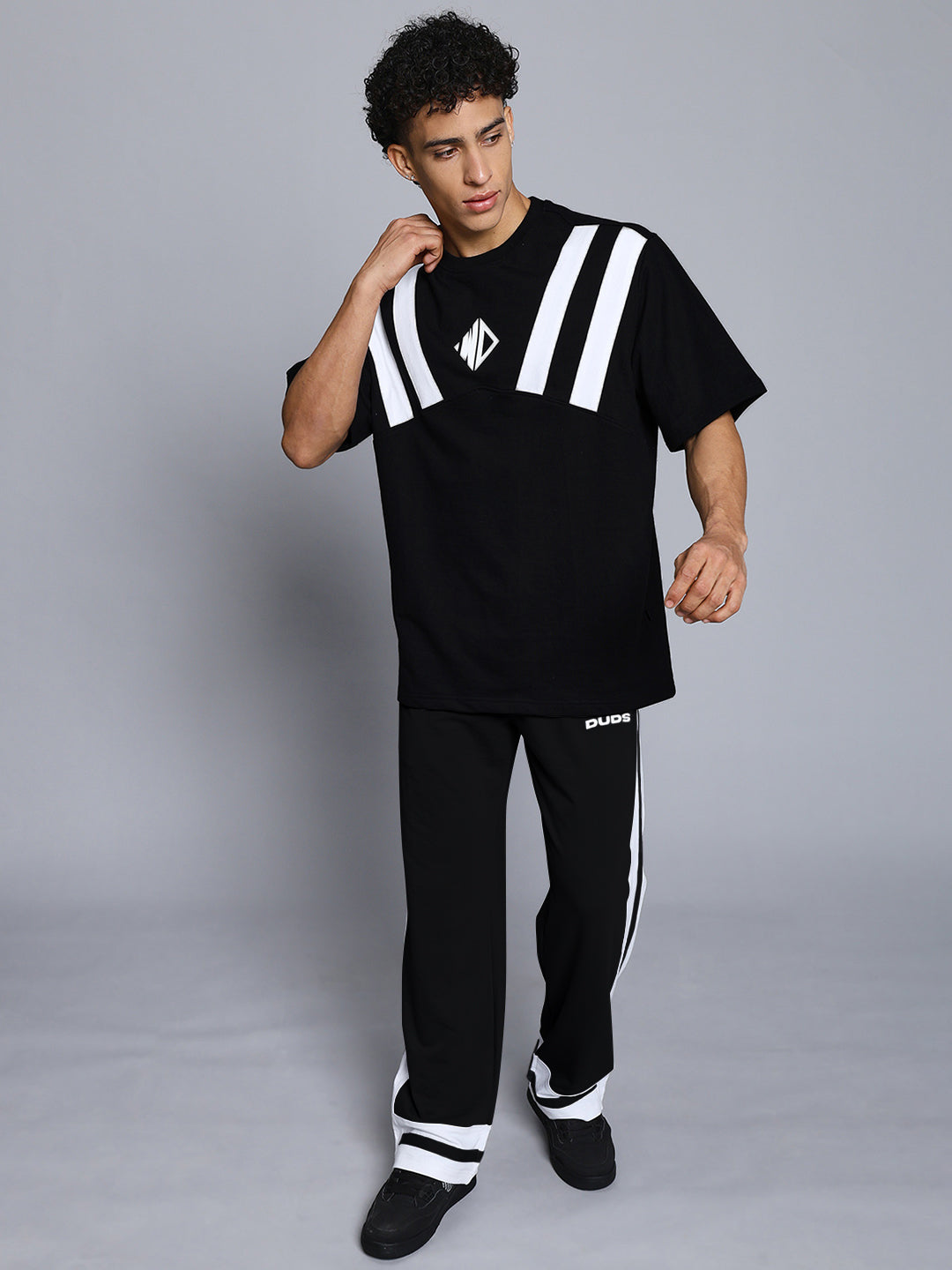 RONNY SIDE STRIPE JOGGER (BLACK-WHITE)