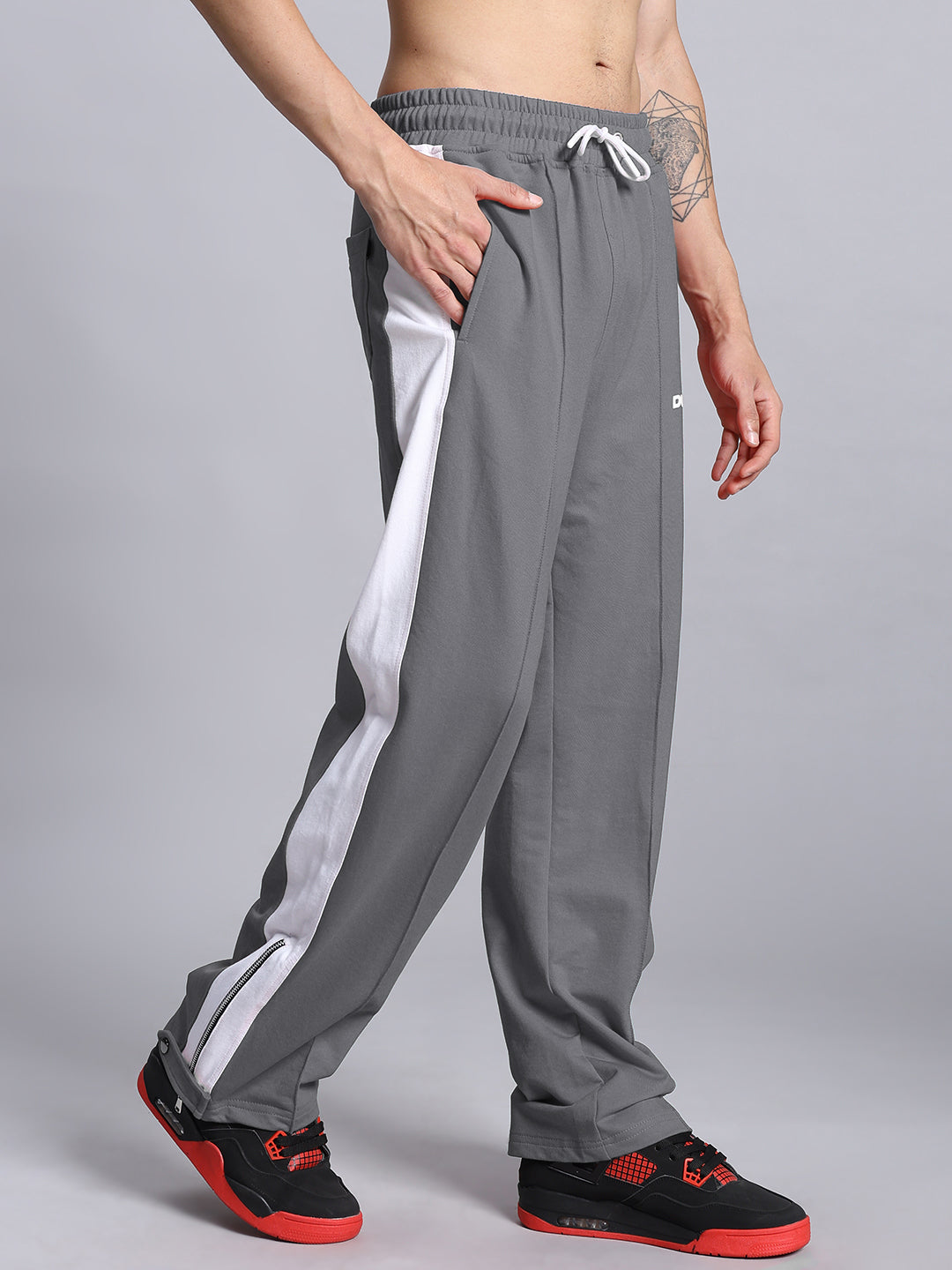 WONDER SLIT ZIPPER JOGGERS (GREY WHITE)