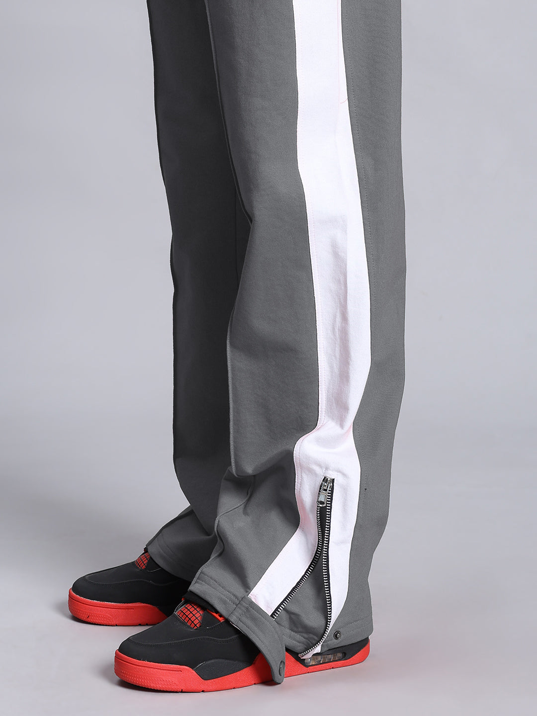 WONDER SLIT ZIPPER JOGGERS (GREY WHITE)