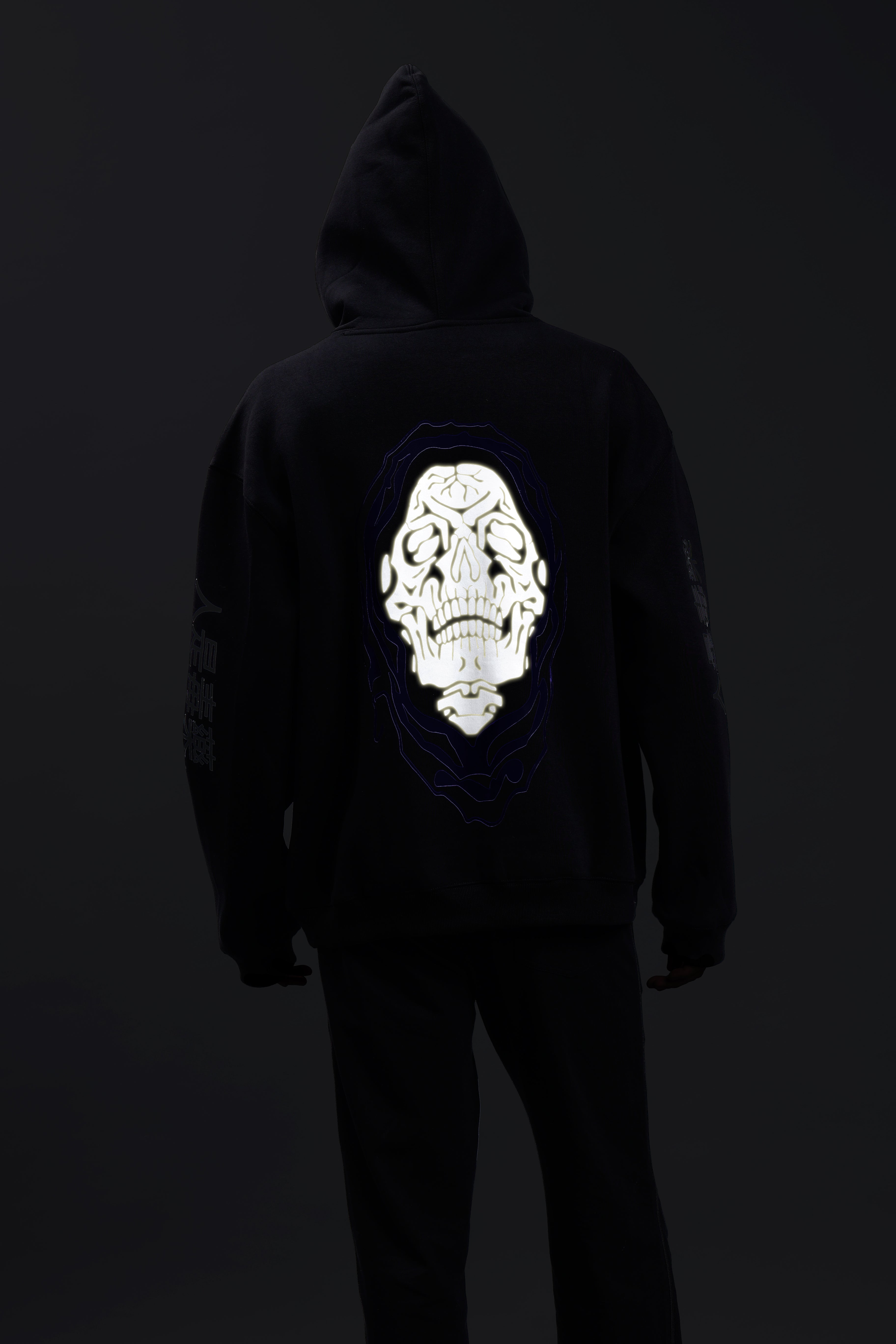 Skull Reflector Over-Sized Hoodies (Black) - Wearduds